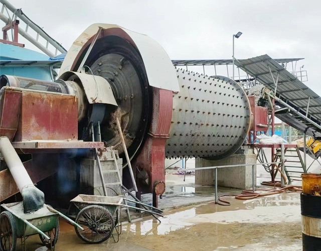 What Is The Difference between A Ball Mill And A Roller Mill?